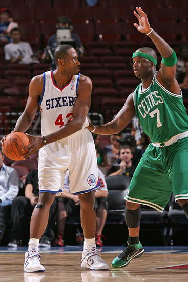 是多枪诈唬 是多枪诈唬