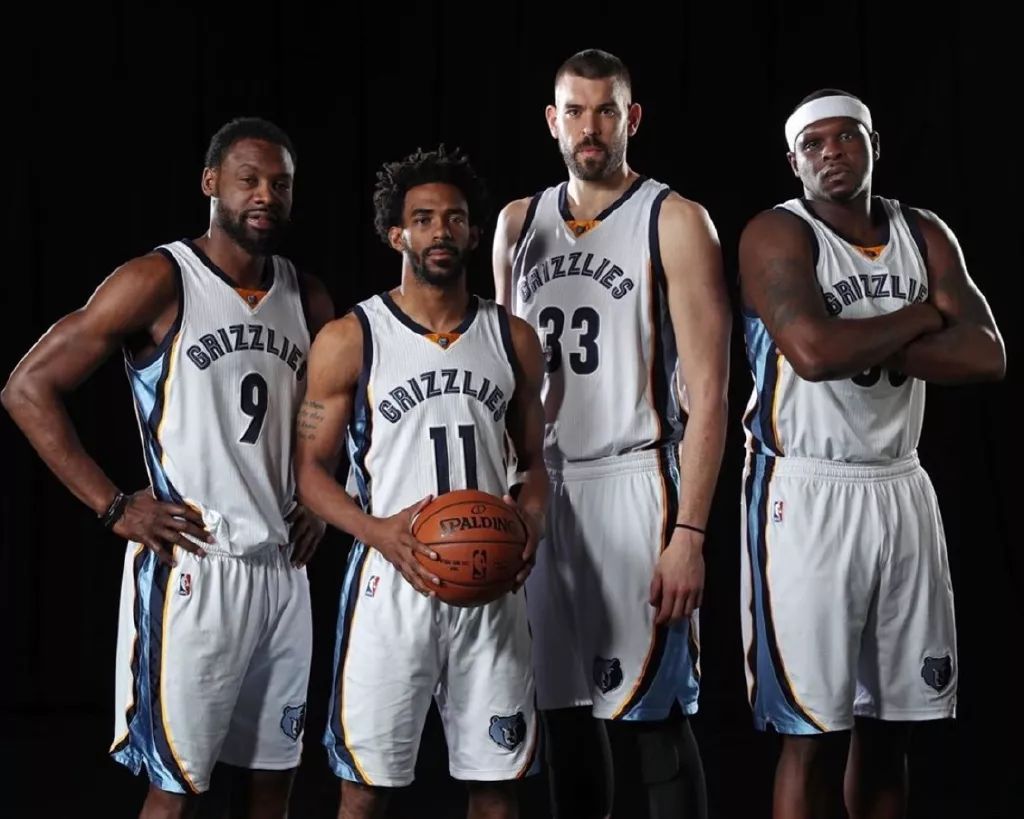 后腰相比 后腰相比