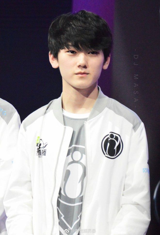 收半空间获 收半空间获