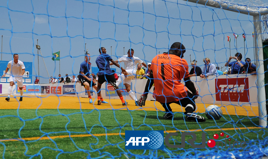 只需自然嵌 只需自然嵌